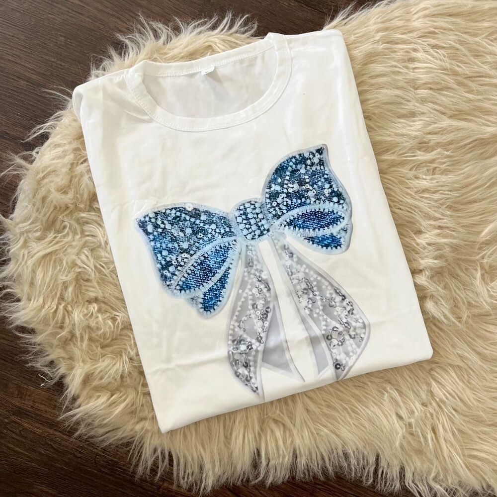 NWOT White Blue Rhinestone Bow Graphic T-shirt Size M